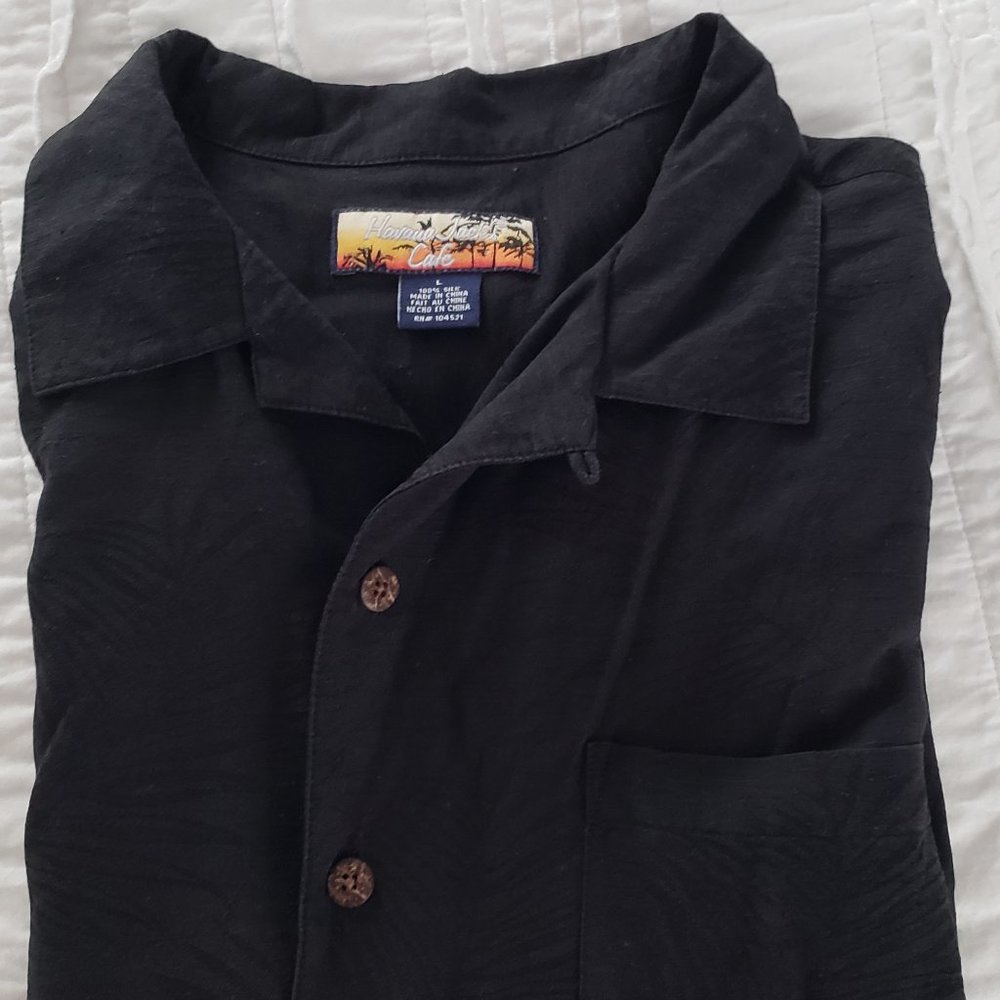 Havana Jack's Café short sleeve summer button down shirt in black tropical print